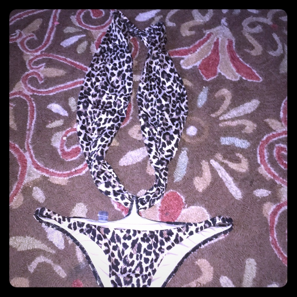 Victoria secret. Leopard monokini